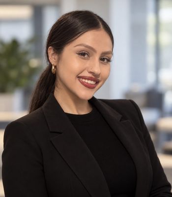 Portrait of Krissy Elizondo, REALTOR.