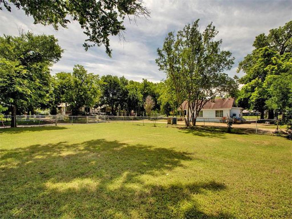 view of the two lots available on cherico street in austin